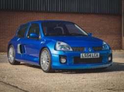 Renault Clio V6