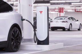 Supercharger Tesla