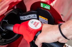 pompe-distribuant-5-carburants-dont-du-e-85-resultat_2