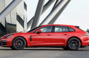 porsche-panamera-gts-2021-in-rot-seitenansicht