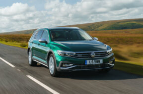 vw-passat-alltrack-2590_0