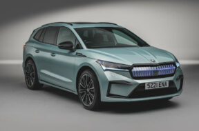 97-skoda-enyaq-official-reveal-studio-front