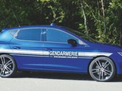 S1-la-gendarmerie-en-seat-leon-cupra-646012