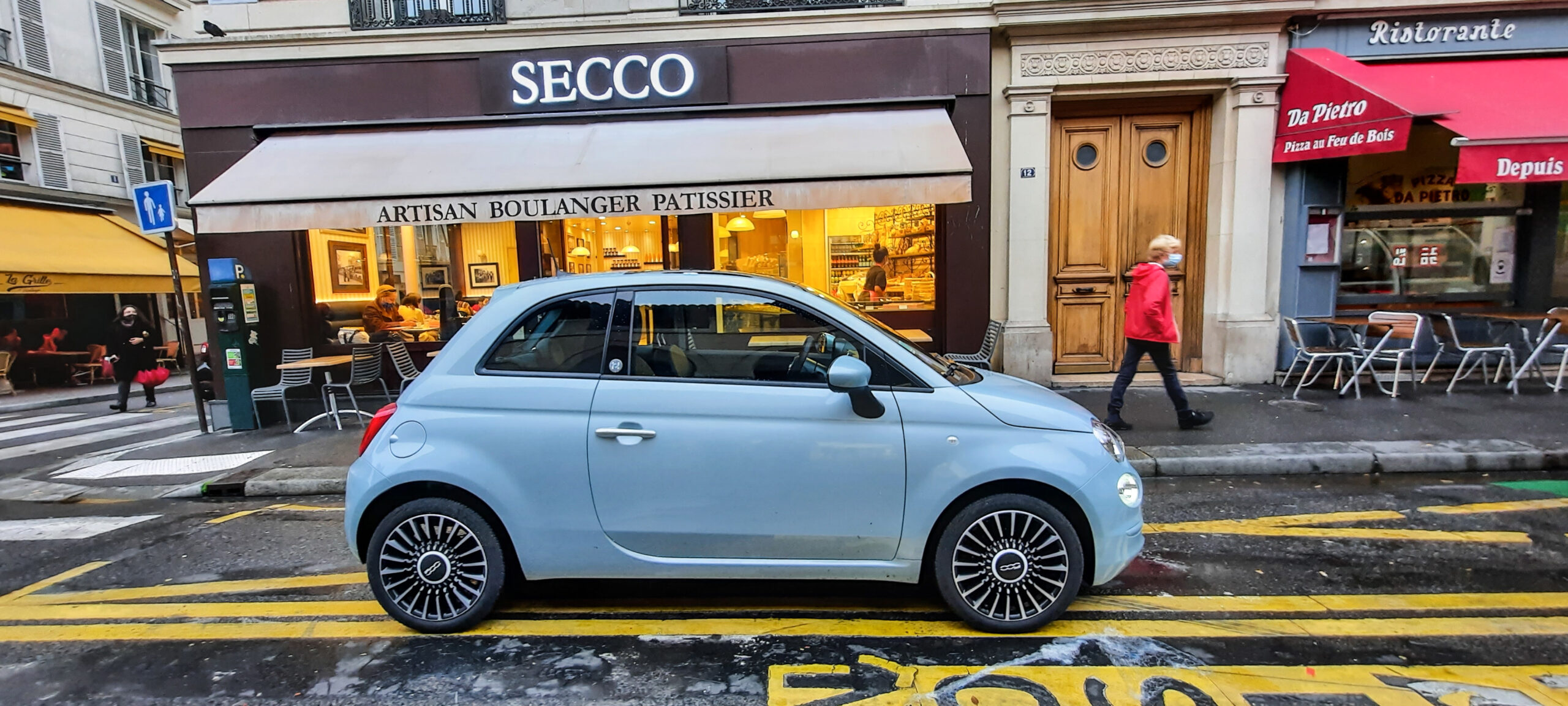 Mercedes i BMW smatraju da uz njihove game „najbolje ide“ Fiat 500