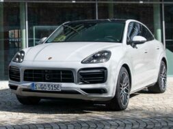 2021-porsche-cayenne-e-hybrid