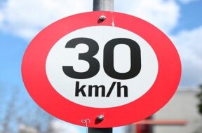 30 km/h