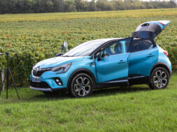 Renault Captur E-Tech Plug-in
