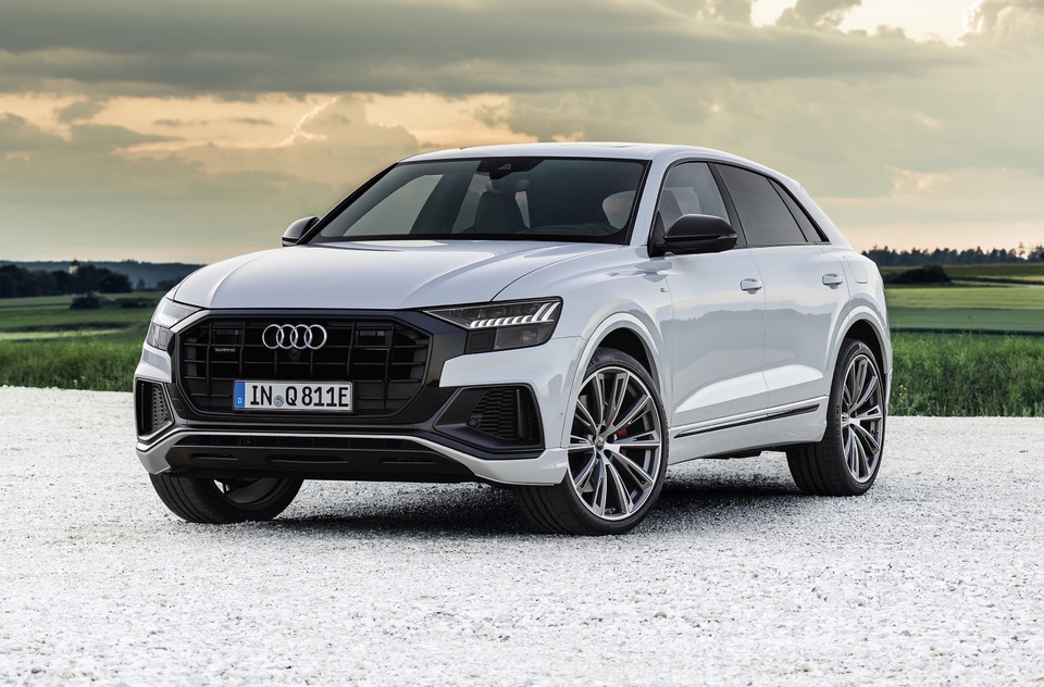 Audi q8 s