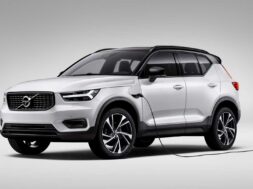 xc40-recharge-plug-in-hybrid-r-design-expression-in-crystal-white-pearl