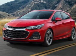 2019-chevrolet-cruze-gets-cloud-based-infotainment-and-styling-tweaks-news-car-and-driver-photo-706725-s-original