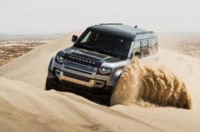 2020-land-rover-defender-110-off-roading-sand-dunes
