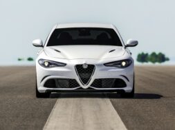 ALFA-ROMEO-Giulia-Quadrifoglio-Verde-5465_17