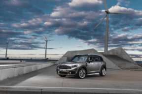 2017-mini-cooper-s-e-countryman-all4