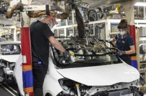 640x410_usine-toyota-valenciennes-28-avril-2020