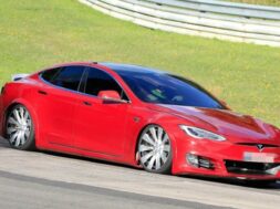 Tesla-Model-S-Plaid-1-780×470