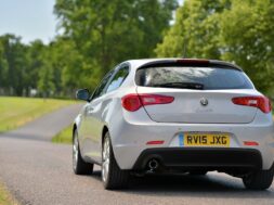 alfa romeo giulietta 2