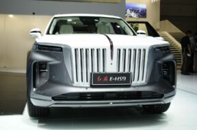 hongqi-e-hs9-ev-suv-front