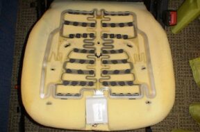 podogrev-sidenij_mercedes-club.jpg.740x555_q85_box-0,0,800,600_crop_detail_upscale