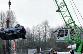24792367-das-auto-wurde-an-silvester-aus-dem-main-gezogen-45ef