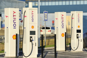 Bornes IONITY Autoroute A11