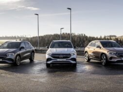 Mercedes-EQA-250-9