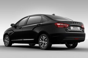 lada_vesta_signature_1.jpeg.740x555_q85_box-737,0,3468,2048_crop_detail_upscale