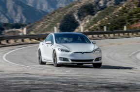 2020-tesla-model-s-113-1597277061