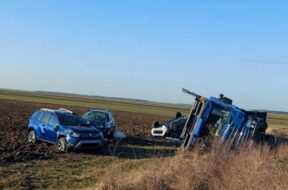 Mai-multe-masini-Dacia-abia-iesite-de-pe-poarta-fabricii-au-fost-distruse-1