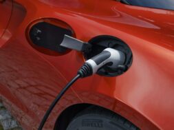 McLaren Artura charging