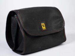 1200x768_trousse-outils-ferrari-f40 (1)