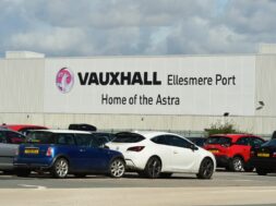 1_Chemical-spillage-at-VauxhallEllesmere-PortPic-Andrew-Teebay