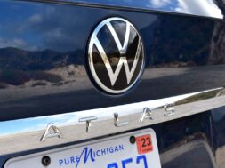 2021-volkswagen-atlas-exterior-badging