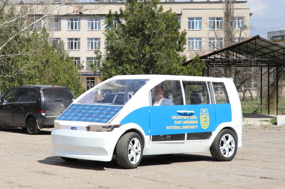Ukrajinski elektromobil EVA je prikazan