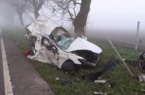 Accident-Audi-rupt-in-doua