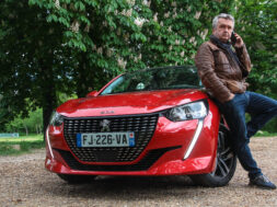 Peugeot 208 1.2 PureTech 100 ks Allure Pack