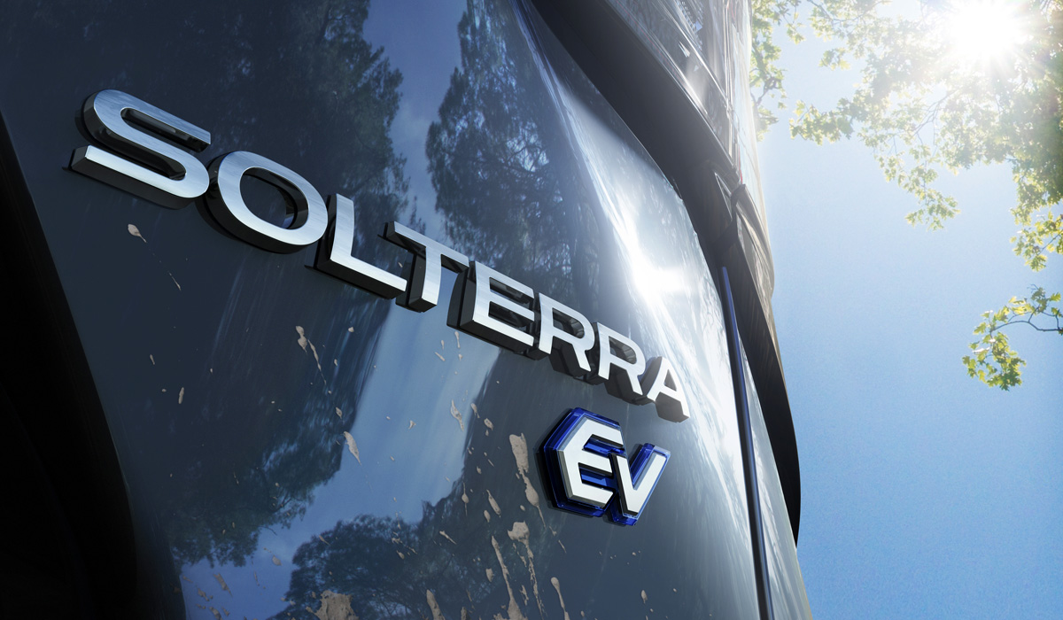 Subaru Solterra EV SUV teaser 2