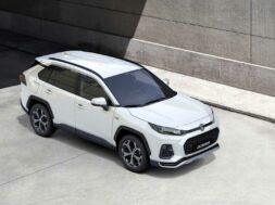 suzuki-across-phev