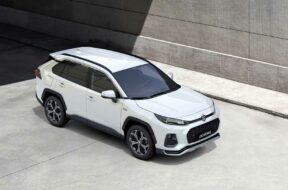 suzuki-across-phev