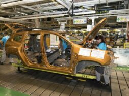 usine-dacia-roumanie-16_1