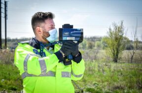 Pistolul-radar-viteza-2