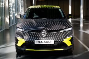 S0-renault-megane-electrique-voici-a-quoi-elle-ressemble-677649