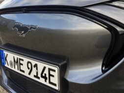 S8-ford-produit-plus-de-mustang-mach-e-que-de-mustang-190324