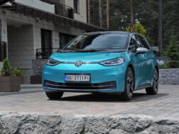Volkswagen_ID3_dmotion_2021_04