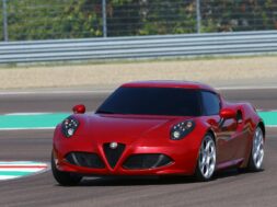 vw-wanted-to-buy-alfa-romeo-in-2018-fca-said-no_3