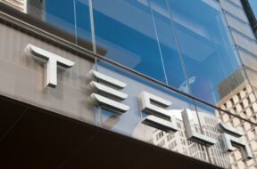 1200-L-il-prte-sa-tesla-son-beau-pre-et-reoit-une-facture-de-14000