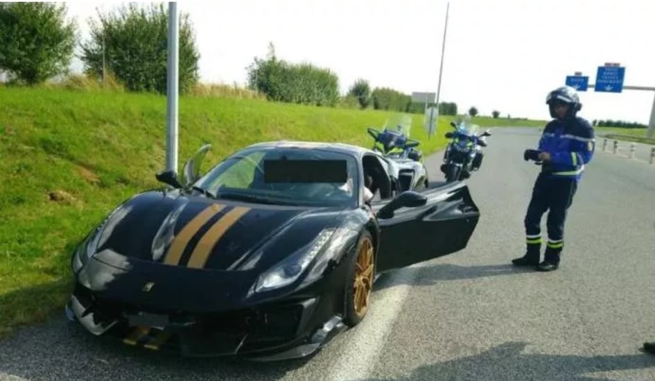 Jurili Ferrarijem 242 km/h pa ostali bez njega zbog radarske kontrole