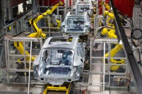 S8-porsche-va-ouvrir-sa-premiere-usine-hors-d-allemagne-191697