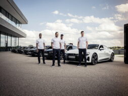 fc-bayern-munichs-stars-get-their-free-audi-e-tron-gt-electric-sports-sedans-166419_1