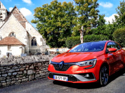 Renault Megane E-Tech Hybrid Plug-in R.S Line