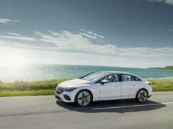 Mercedes EQE